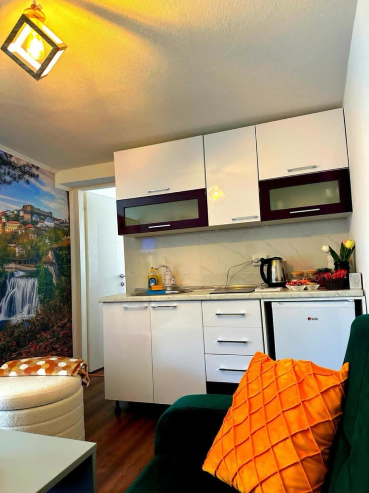 Apartman Eden ヤイツェ エクステリア 写真