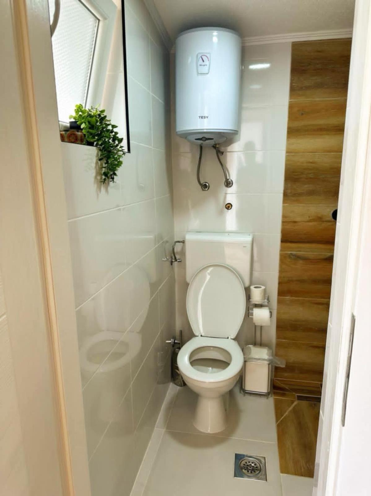 Apartman Eden ヤイツェ エクステリア 写真