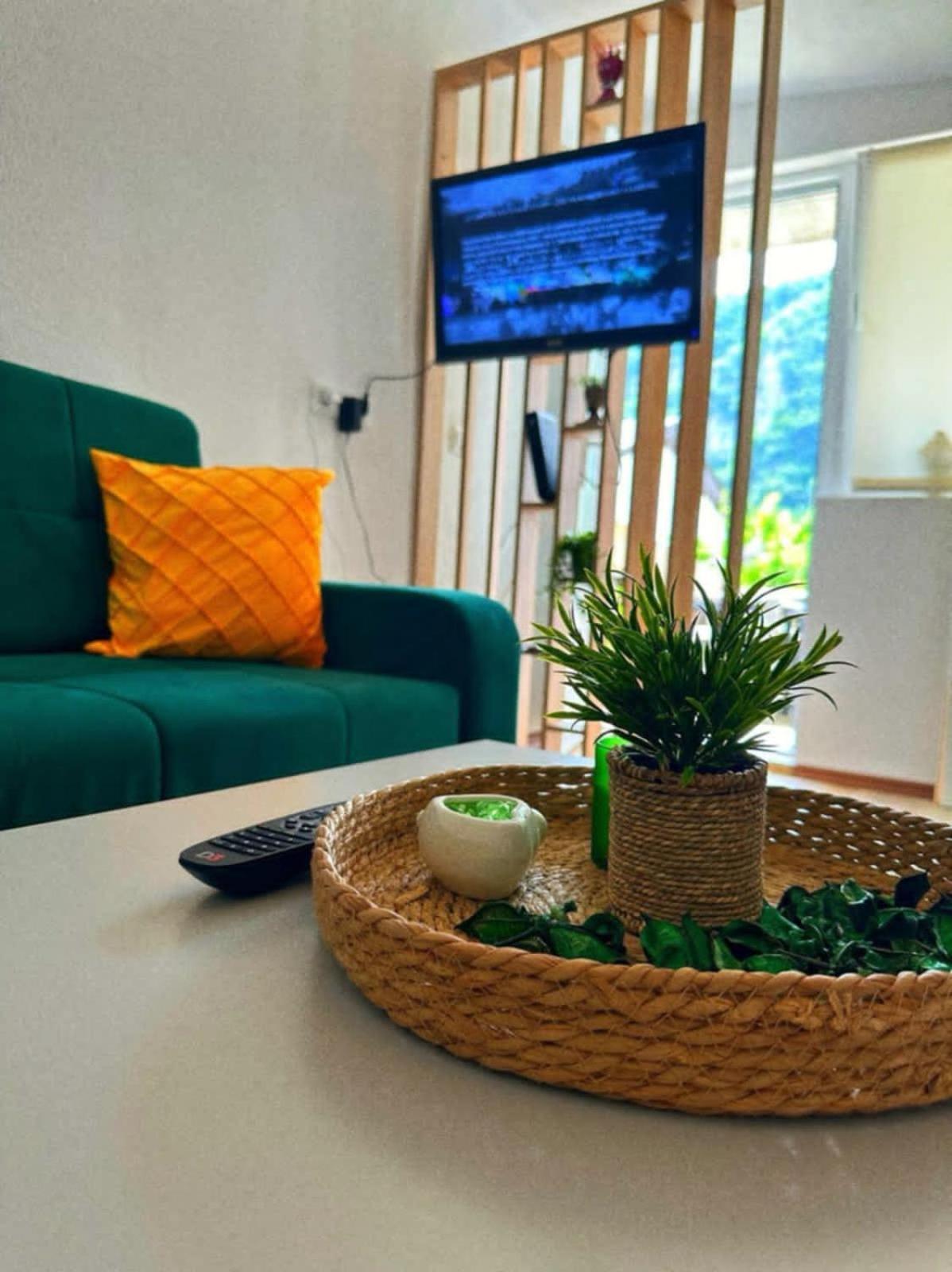 Apartman Eden ヤイツェ エクステリア 写真