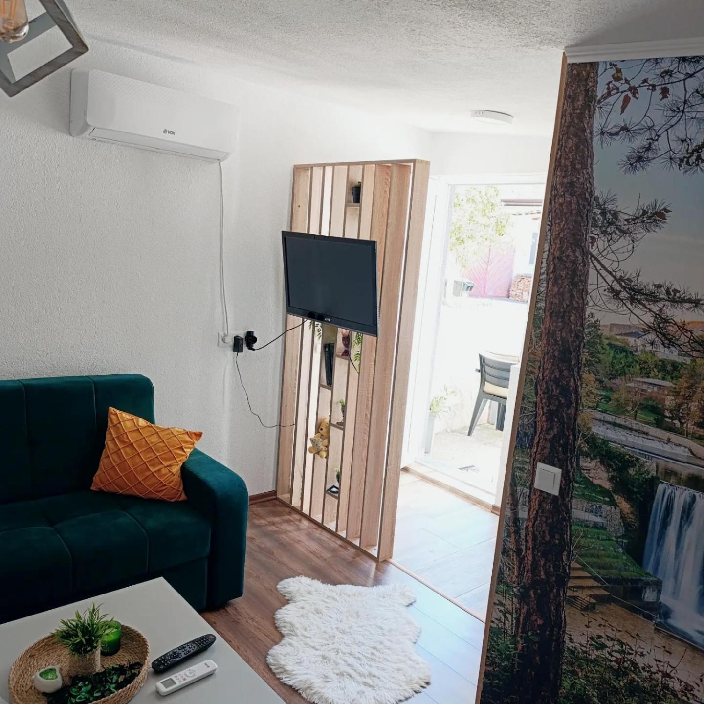 Apartman Eden ヤイツェ エクステリア 写真